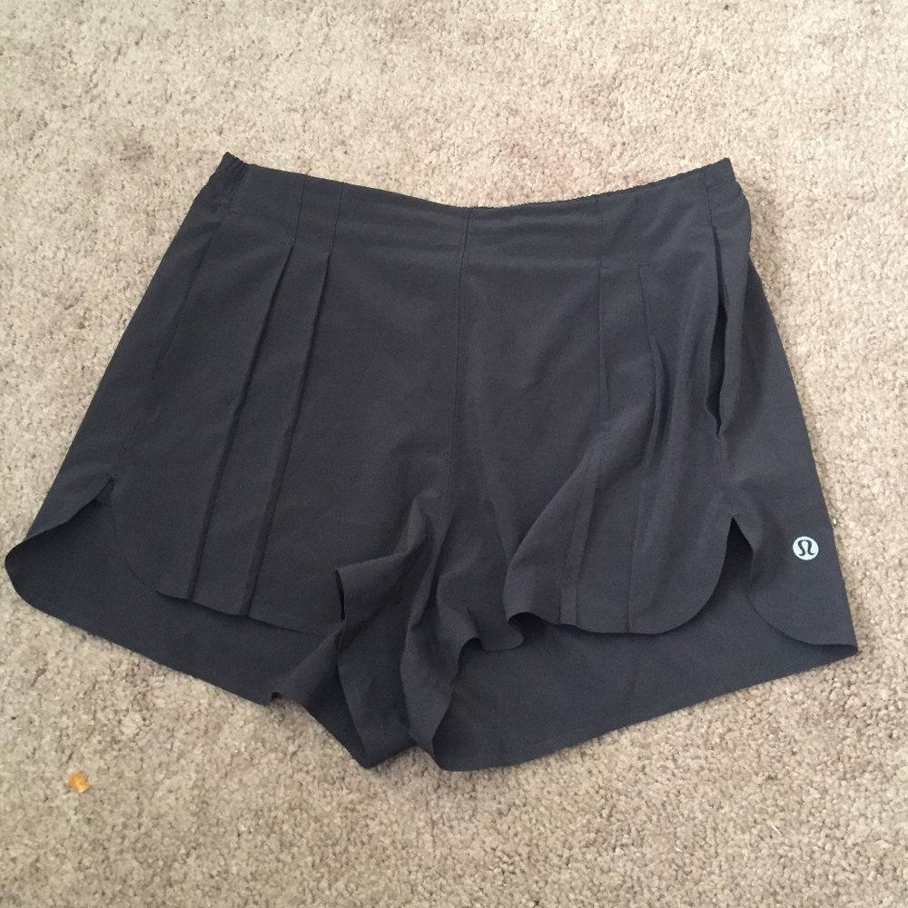 Lululemon &go Endeavor Black Athletic Shorts Sz 4